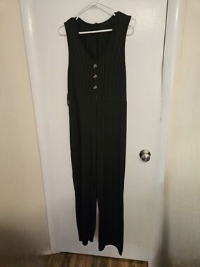 SHEIN Black Ribbed V-Neck Button Jumpsuit